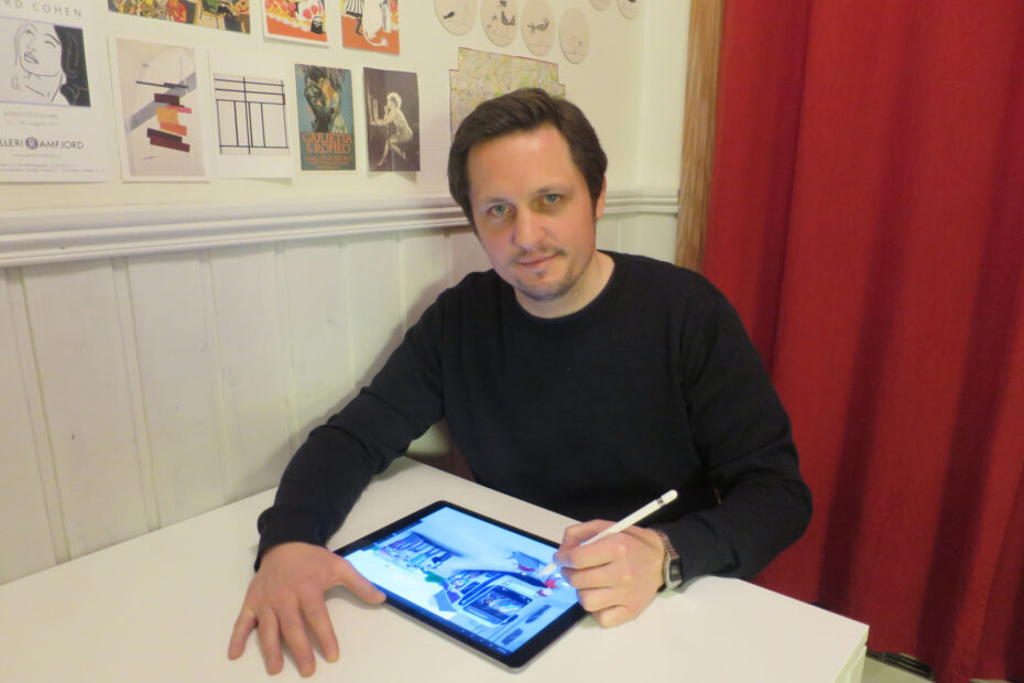 Morten N. Pedersen bei der Arbeit am iPad